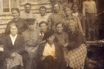 Работники колыванского камнерезного завода 1944 год